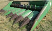 John Deere 205 Corn Attachment Operator’s Manual