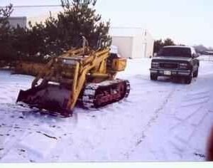 case 420b crawler operators owner manual.jpg