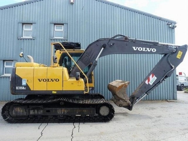 case 570st backhoe loader service repair manual.jpeg