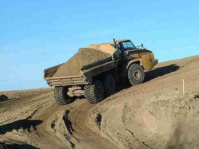 cat740ejector.jpg
