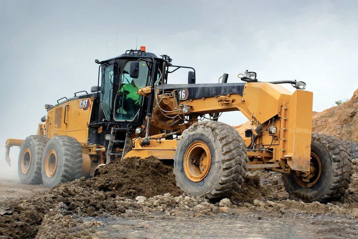 caterpillar 16m motor grader service repair manual.jpeg