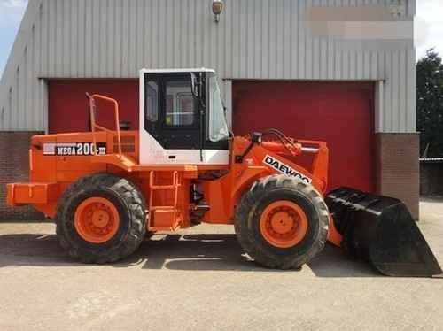 daewoo doosan mega 200 Ⅲ 1.jpg