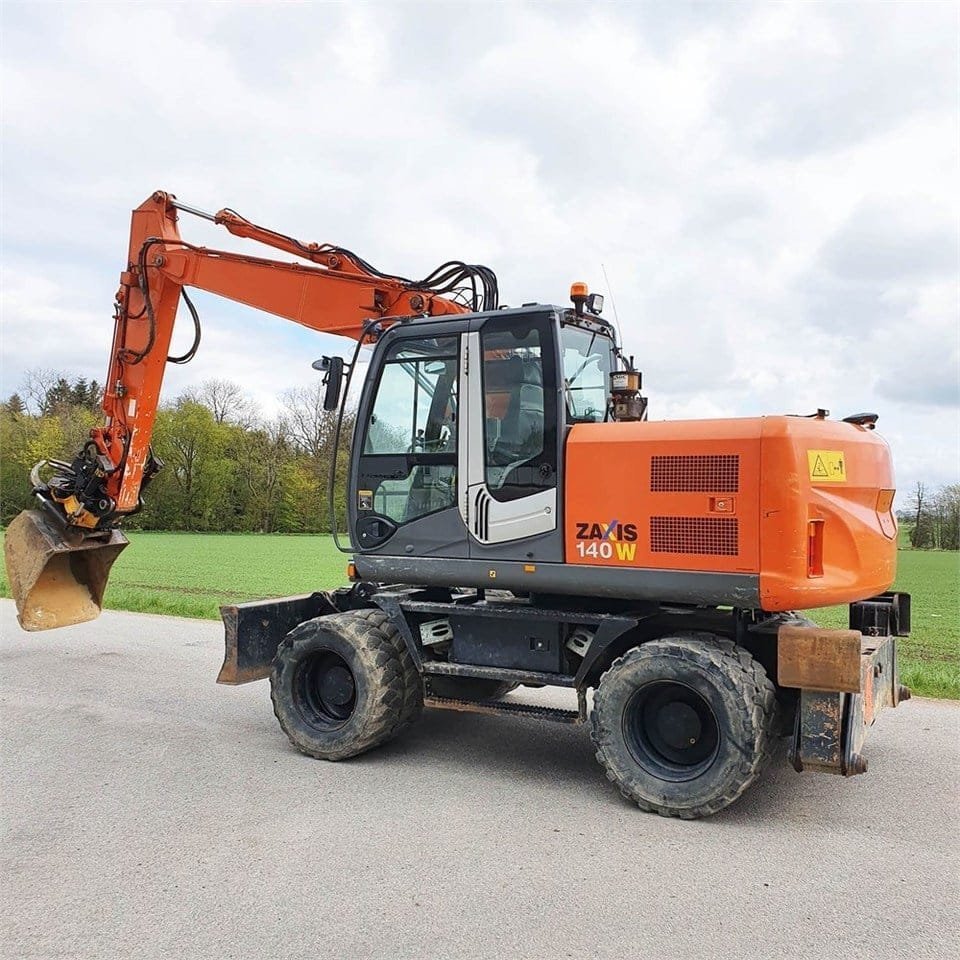 hitachi zaxis zx140 3 zx310 excavator service manual.jpg