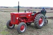 international harvester tractor b275 b414 354 364 384 424 1.jpg