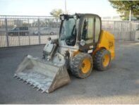 jcb robot 1110hf 190t 190t hf skid steer service repair manual.jpg