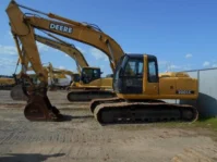 john deere 200clc 230clc and 270clc excavator operators manual.webp
