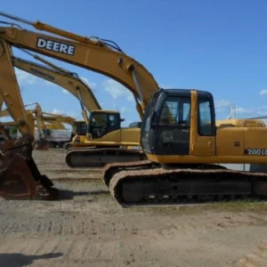 john deere 200clc 230clc and 270clc excavator operators manual.webp