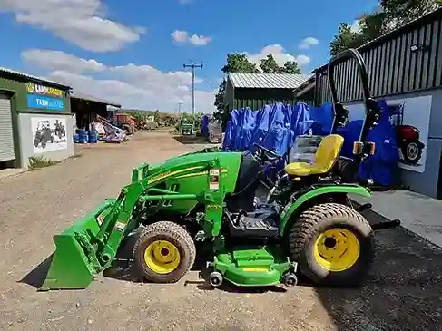 john deere 2320 utility tractor.webp