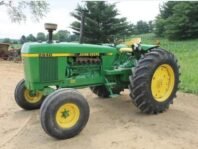 john deere 2840 tractor operators manual.jpg