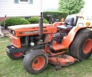 kubota b8200 dp tractor illustrated parts manual free.jpg