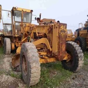 komatsu gd600 1.jpg