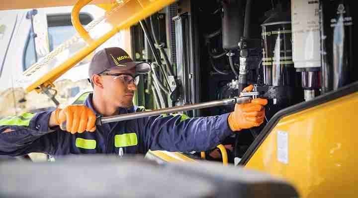 komatsu service repair.jpeg