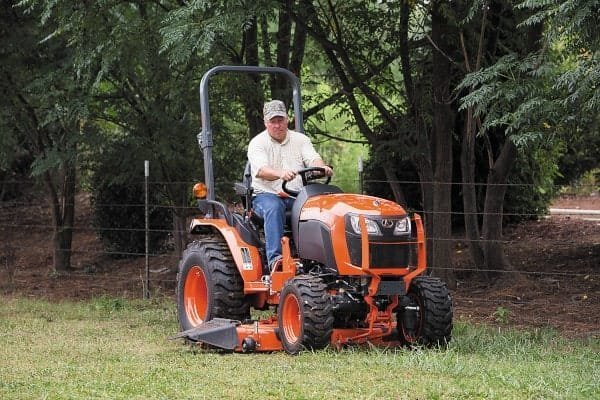 kubota b2301 b2601 tractor operators manual download.jpg