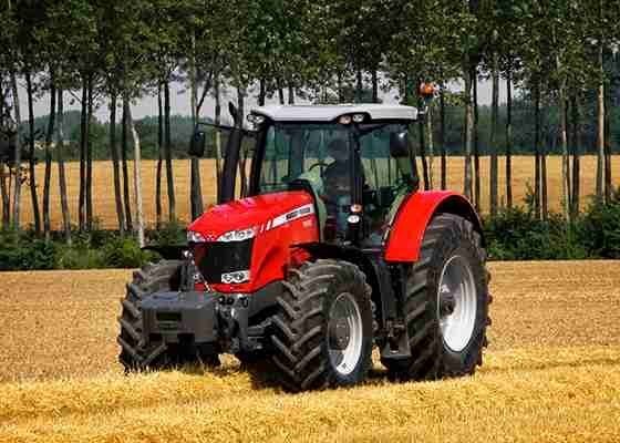 massey ferguson tractor 8600.jpg