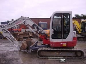 takeuchi tb153fr operators manual parts book 2.jpg