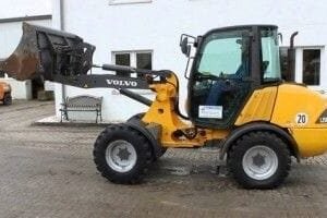 volvo l25b compact wheel loader service repair manual e1438292975417.jpg