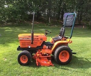 free kubota b6200 hst b7200 hst b6200hst b7200sht tractor owners operators manual.jpg